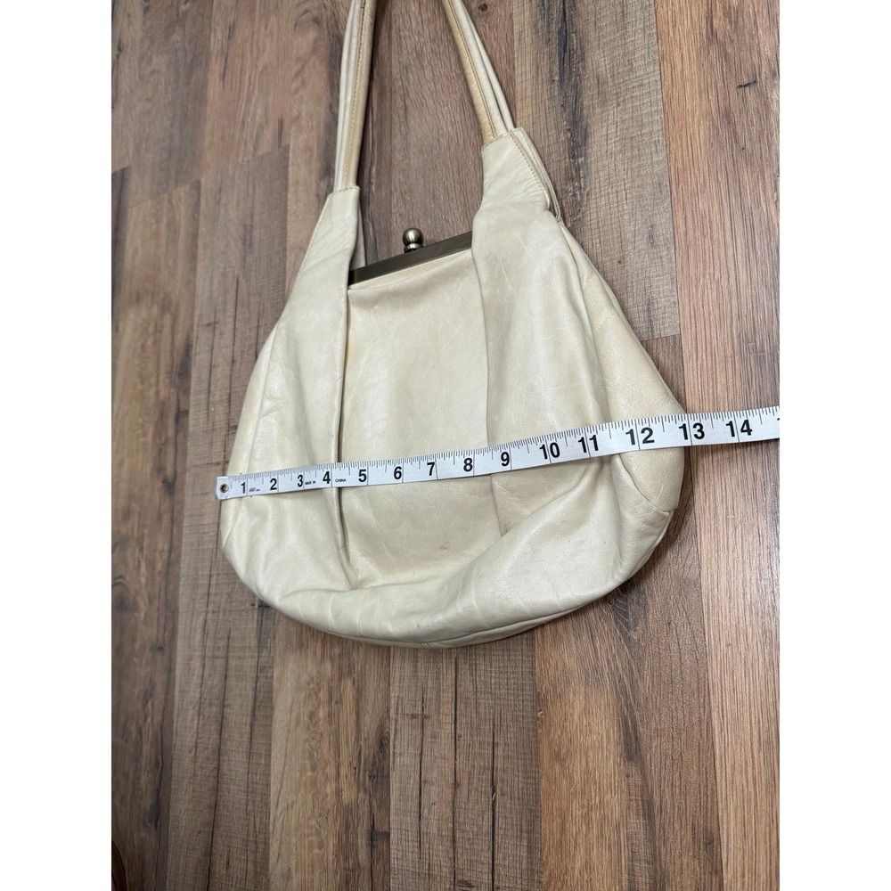 HOBO International Leather Frame Shoulder Bag Cream Kiss Lock Hobo Purse - Picture 9 of 9